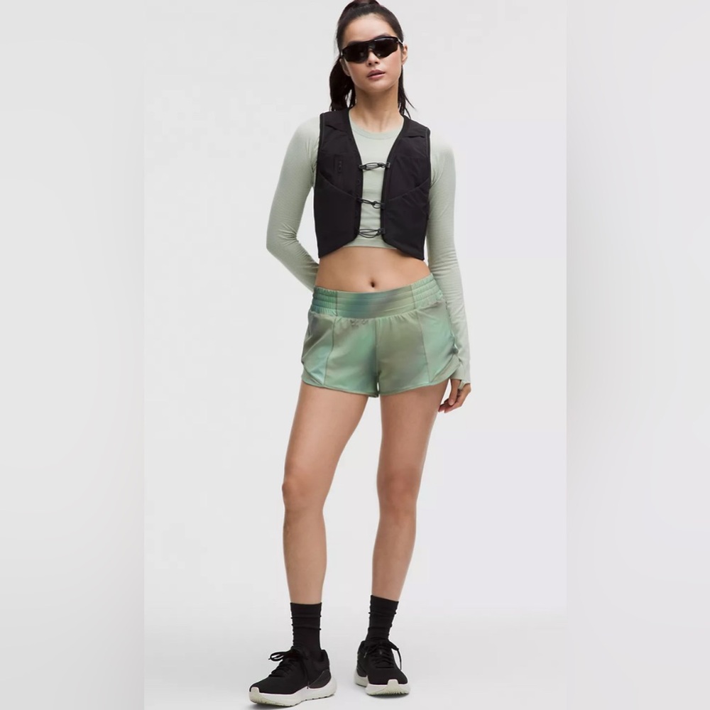 🆕Lululemon🍋Hotty Hot High-Rise Lined Short 2.5”Drift Green Multi/Palm Court Sz10